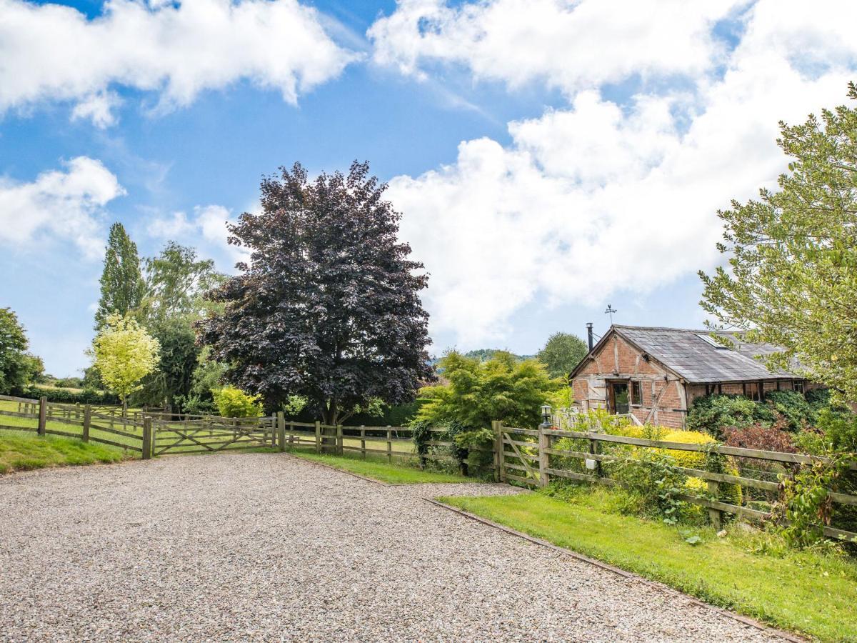 The Cider Mill Villa Kings Pyon Exterior photo